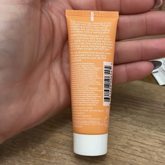 2 Elemis Superfood Aha Glow Cleansing Butter & Dynamic Resurfacing Facial Wash - Picture 6 of 7